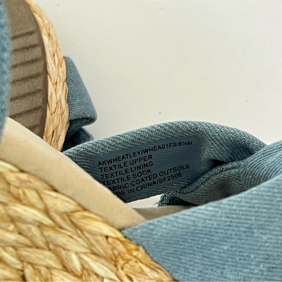 Anne Klein Light Blue Denim Ankle Strap Closure Espadrille Wedges Sz 8.5 Reemoly